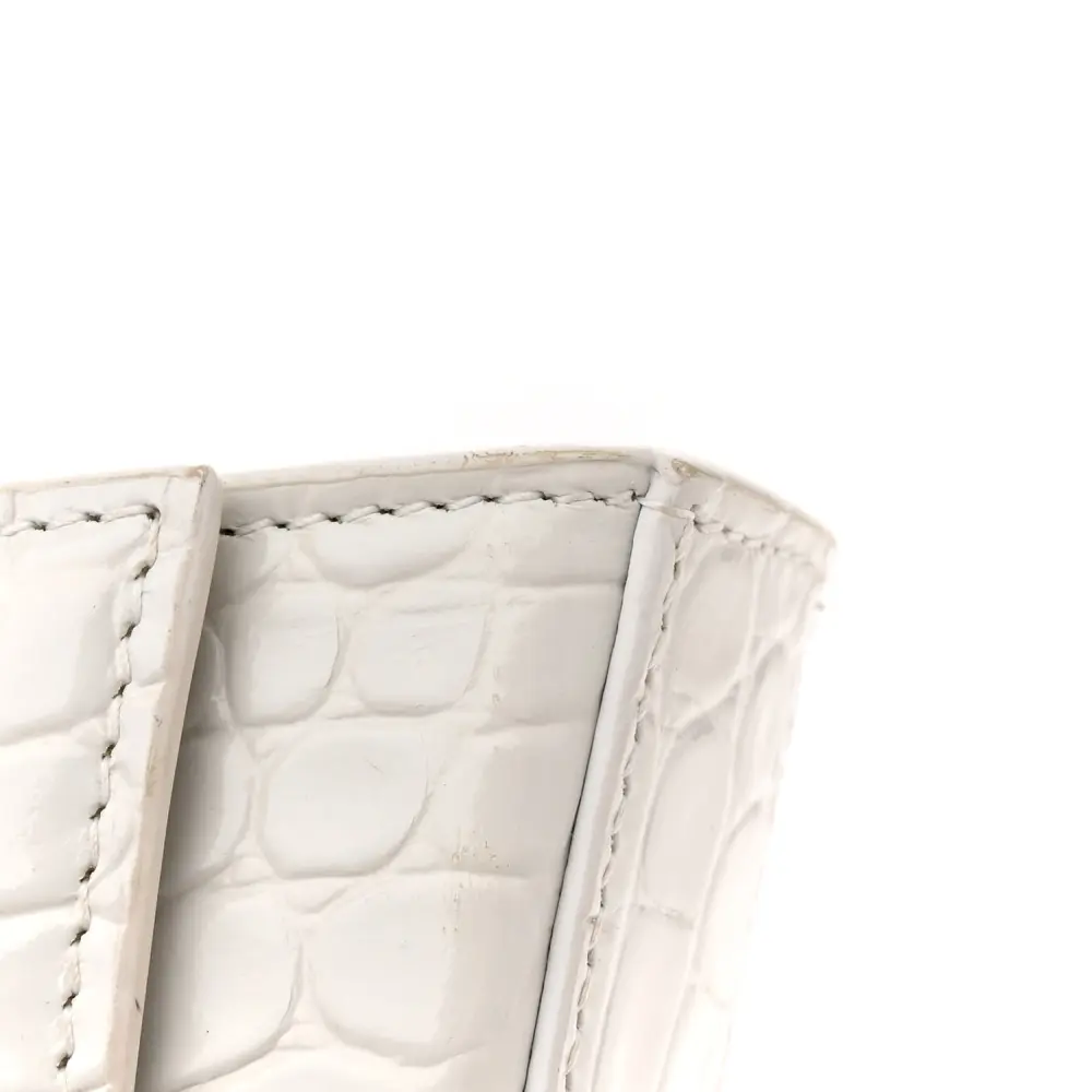 Superfake Handbags That Look Luxe – Balenciaga Hourglass Replica - Image 10