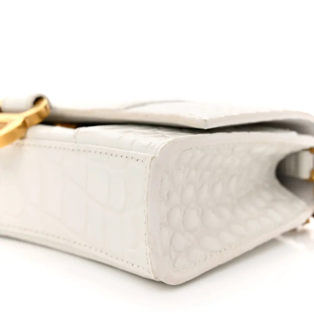 Superfake Handbags That Look Luxe – Balenciaga Hourglass Replica - Image 5