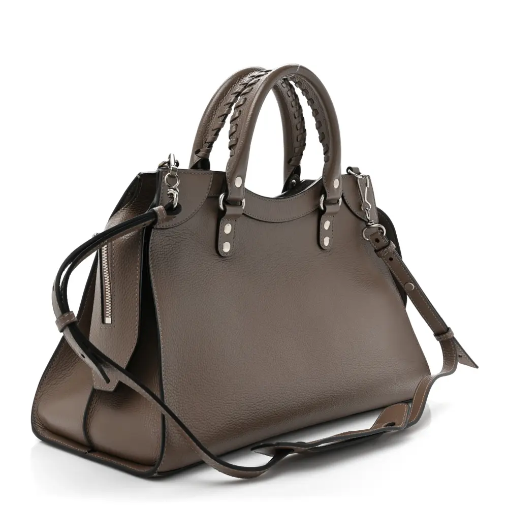 Superfake Handbags – Balenciaga Mink Grey Neo Classic City Replica - Image 3