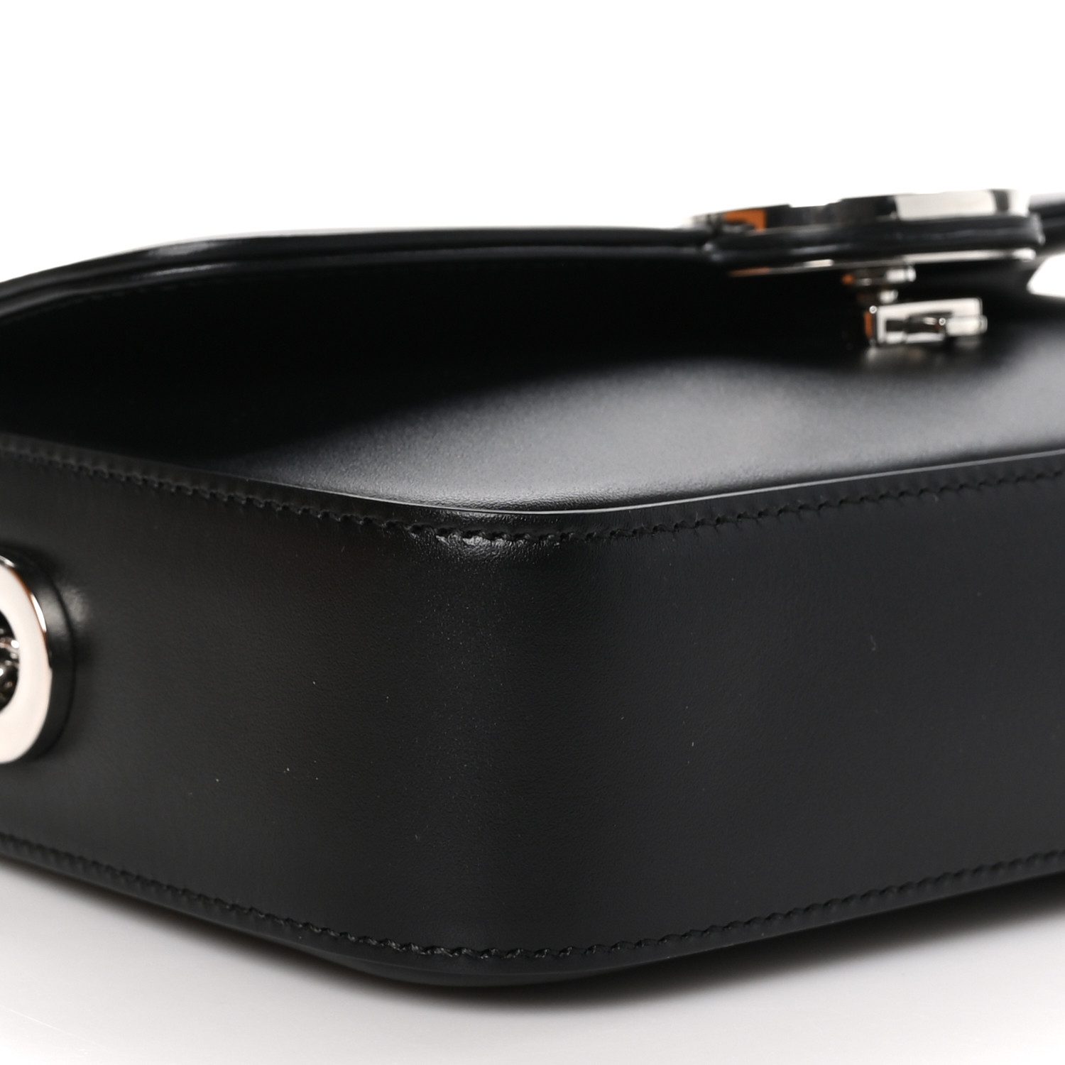 Discover the Best Replicas – Gucci Petite GG in Black Calfskin - Image 5