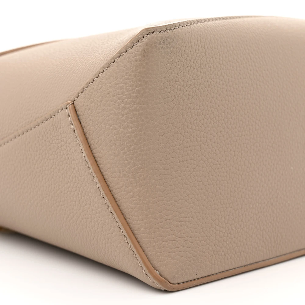 Superfake Loewe Sand Grained Puzzle Bag – Luxury Made Affordable - Image 5