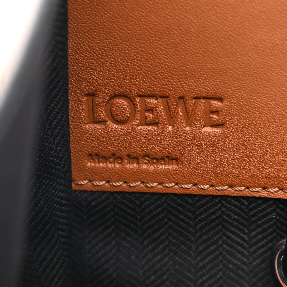 Mirror Quality Loewe Tan Calfskin Hammock Bag Replica - Image 2