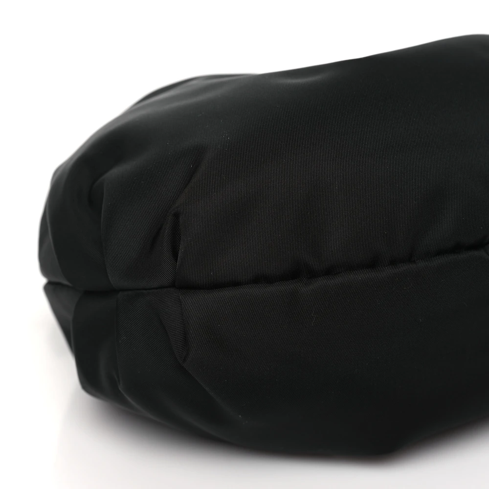 Mirror Quality Prada Nylon Saffiano Re-Edition 2006 Replica Bag - Image 4