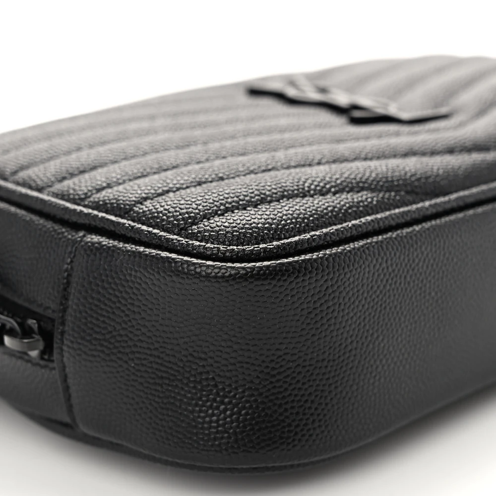 Saint Laurent Replica Handbags with Black Monochrome Finish - Image 4